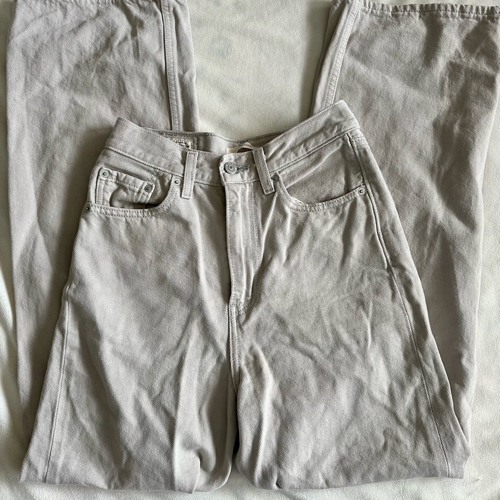 Levi’s grey/beige high loose jeans size 24